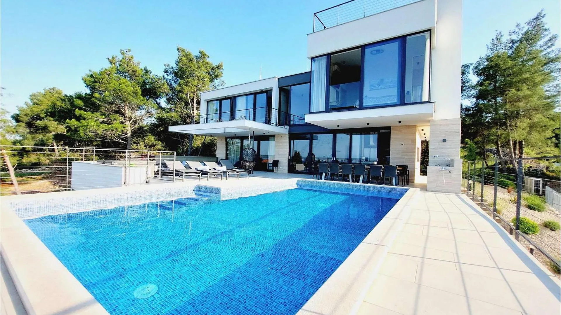 Holiday home Villa Sunlight Zdrelac